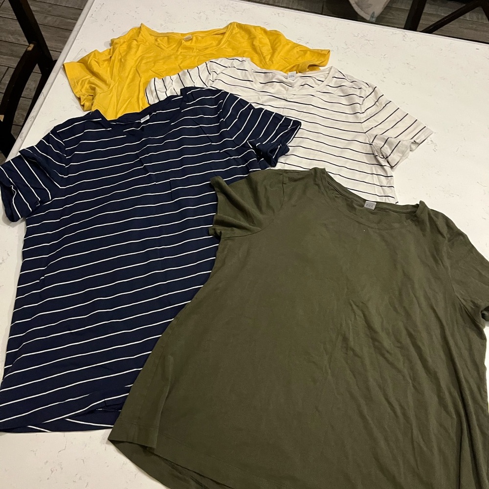 4 Old Navy Women’s Tee Shirts, each same cut, fabric and size large